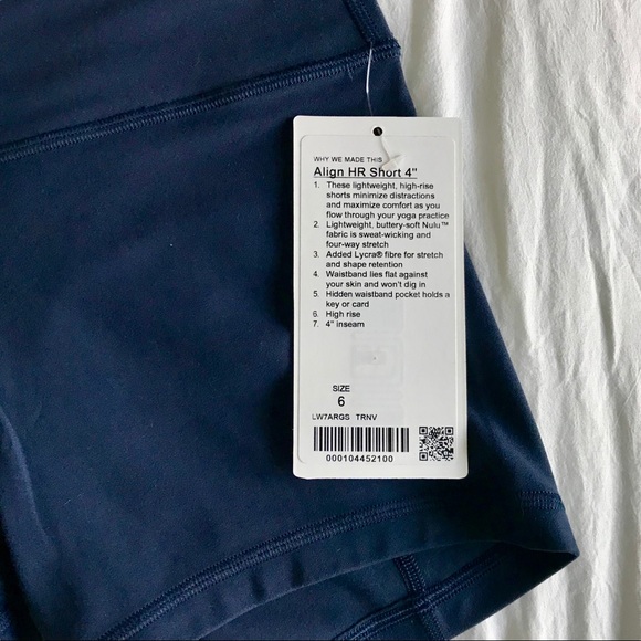 🍋 LULULEMON Align short 4” navy SIZE 6 (Small) - Picture 3 of 6